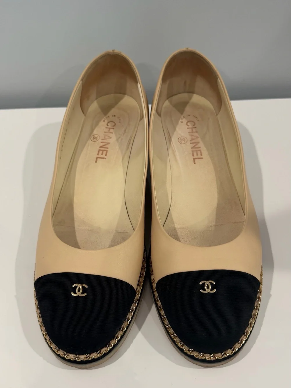 CHANEL Beige and Black Cap-Toe Chain-Trim Wedges